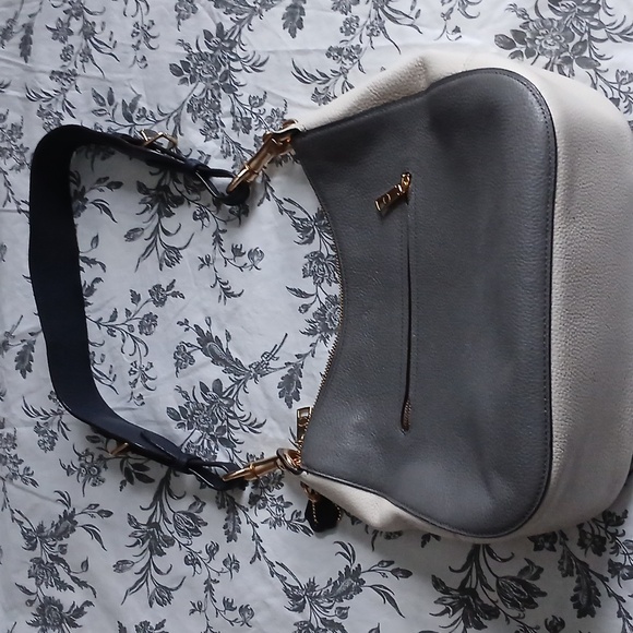 Coach Jes Hobo Pebble Leather Shoulder Bag - Picture 6 of 12